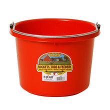 Cargar imagen en el visor de la galería, Prácticos y económicos, este cubo redondo cuenta con un asa de alambre resistente. Mide 11,5 pulgadas de diámetro por 8,5 pulgadas de alto, contiene 2 galones.
