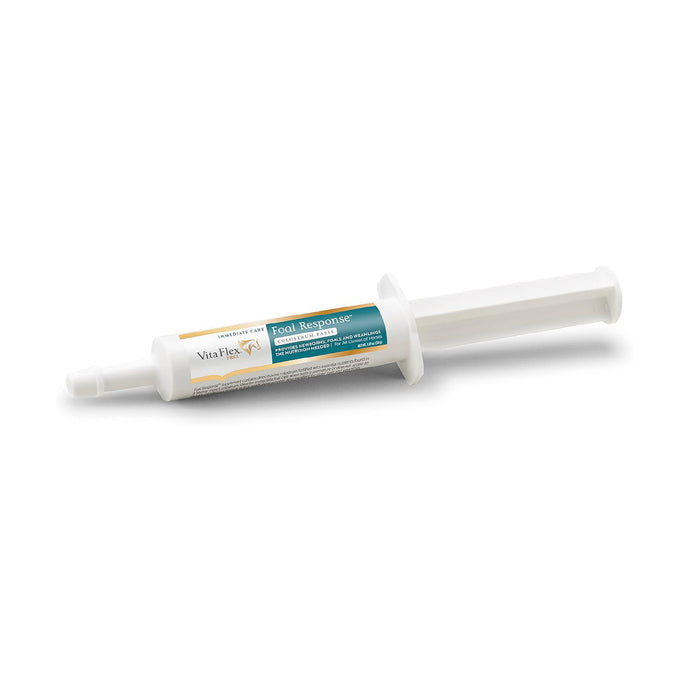 Foal Response contiene calostro bovino seco, enriquecido con nutrientes esenciales para apoyar el sistema inmunológico y el desarrollo saludable de los potros.